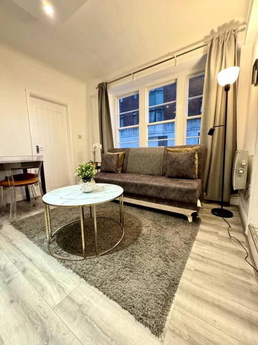 Centrally-Located Gem In Marble Arch, Londres Exterior foto