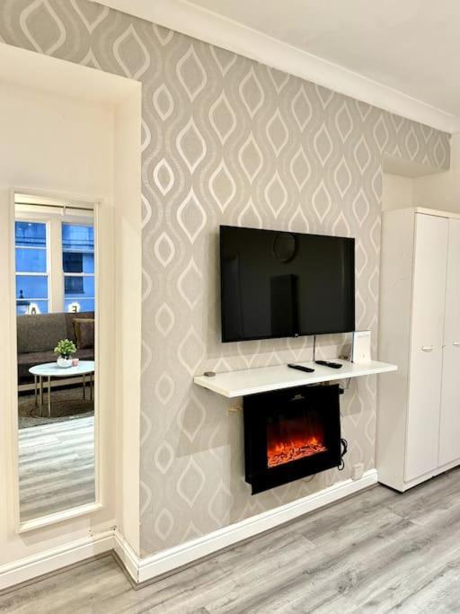 Centrally-Located Gem In Marble Arch, Londres Exterior foto